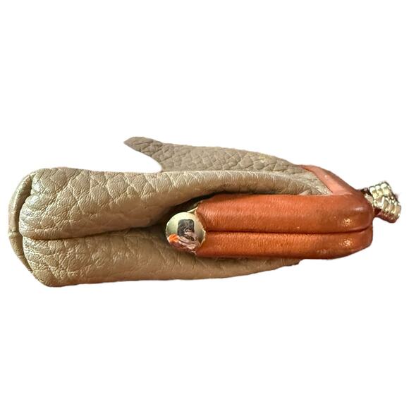 Dooney & Bourke Vintage Pebbled All Weather Kiss Lock Coin Purse - Picture 7 of 8